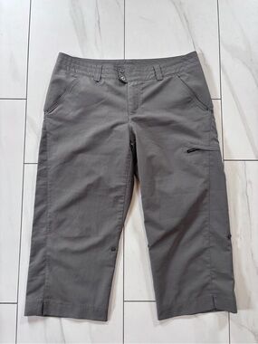 Columbia Titanium packable capri/cropped hiking pants gray tone size